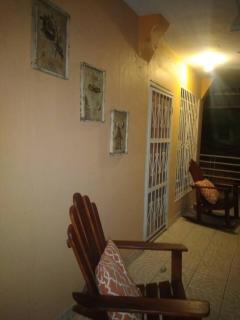 Entire House and Terrace Pool - La Ceiba - 4