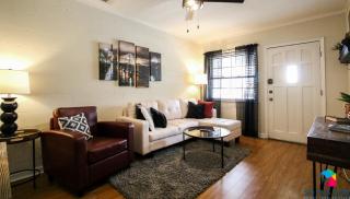 Walkable Duplex Near Forsyth Park Free Parking - 6