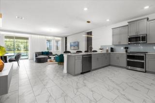 9 Bedroom- 5 Bahroom Storey Lake 4288 Pw - 5