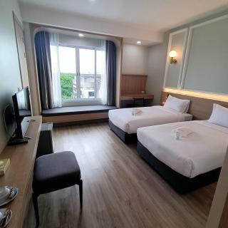 Mayflower Grande Suite Hotel - Phitsanulok - 3