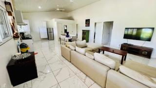 Homely 3 bedroom apartment perfect for your dream getaway! - Port Vila - 2