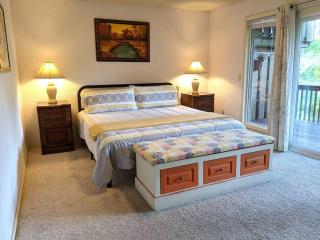 Corner Lake Getaway - 6