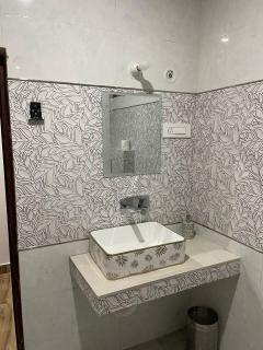 Mrig Valley Resort, Homestay & Banquet - Kandikhal - 8