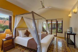 Solace Est 6BR Family Pool Villa Candolim Cook - Candolim - 5