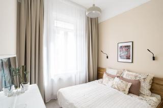 Sunrise Lounge Corvin 63m2 AC - Budapest - 9