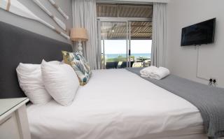 2 Bronze Bay Umhlanga Rocks Beachfront Apartment - Durban - 0
