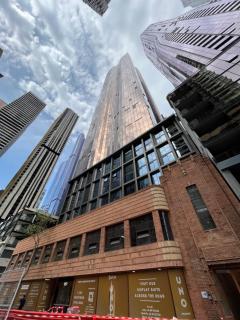 Luxury Indoor Pool, Jacuzzi, Sauna and Steam - Melbourne - 9