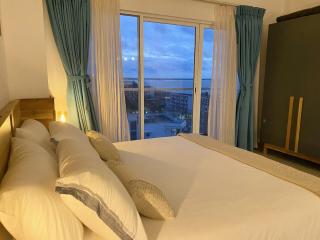 Beachside Studio Retreat - 6