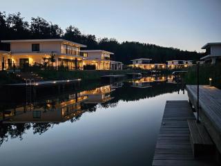 Luxury villa with veranda screen SUPs and canoe - Zeewolde - 6