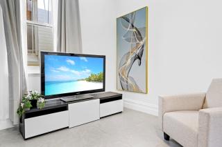 Glebe 4Bd with City & Nature at Doorstep - 1