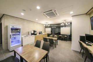 Aden Hotel - Cheonan - 8