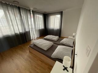 New flat with a mountain view, garage parking - Banská Bystrica - 7