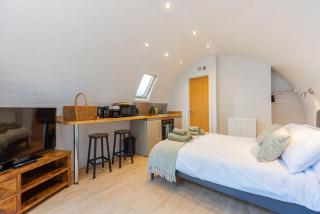The Plough Inn Cabins -  - 6