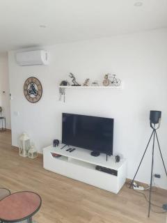 Charming Apartment Monte Residence on top Floor. - 3
