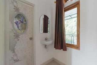 RedDoorz near Ciletuh Sukabumi - 4