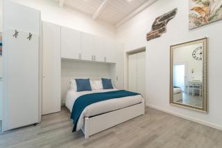 Modern Apartment at Via Carloni by Wonderful Italy - 9