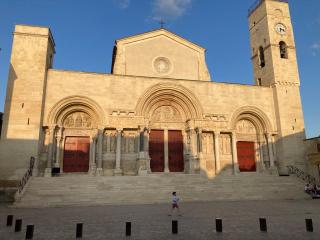 Grande maison traversante. - 9