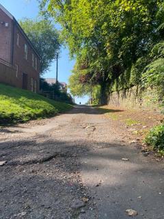 Cosy Cottage (Free parking) - 4