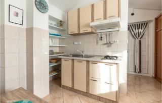 1 Bedroom Cozy Apartment In Vir - Vir - 7