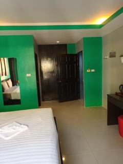 New Lavender Hotel Patong - Patong Beach - 5