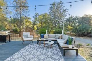 Brookside Cottage - 9