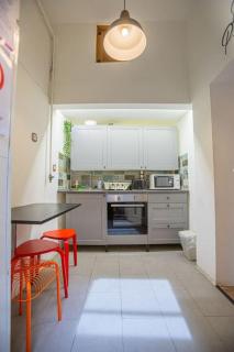 Hot tube apartment in the heart of Budapest, Kazinczy street - Boedapest - 7