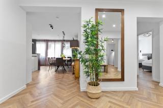 Flatista Homes - Central Station - 4 BR - Munich - 8