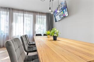 Flatista Homes - Central Station - 4 BR - Munich - 6