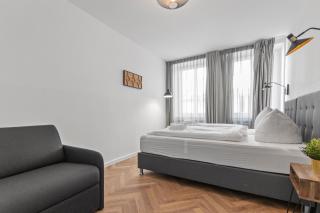 Flatista Homes - Central Station - 4 BR - Munich - 3