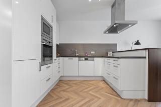 Flatista Homes - Central Station - 4 BR - Munich - 5