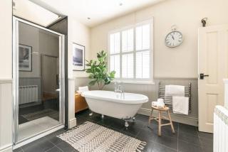 The Gatehouse at Samlesbury Hall - Samlesbury - 2