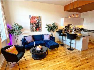 Dusk House - B'ham JQ Townhouse - Birmingham - 9