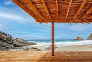 Casa Chicatana Incredible Beach Front Villa - Zapotal - 4