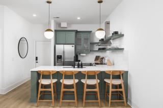 Chic and Cozy Designer Condo 3 Miles to Downtown - Nashville - 9