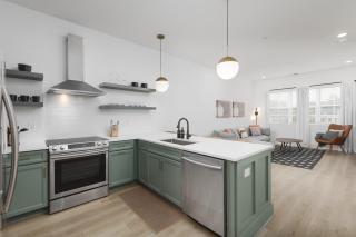 Chic and Cozy Designer Condo 3 Miles to Downtown - Nashville - 7