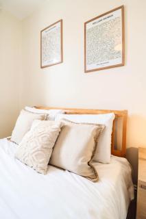 Right by Oval station 2-Bed Flat ! FREE WIFI! - 6