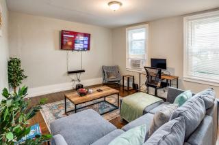 3BR Home with In-Unit Laundry, Parking, Sound Bar - Rochester - 0