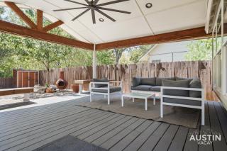 EV Ready Chic WFH Oasis Covered Patio and Pets Ok - Austin - 7
