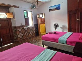 Volcano Hostel - León - 9