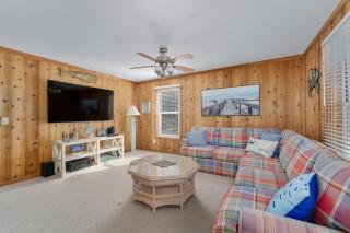1832 - Beach Happy by Resort Realty - 7