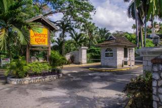 Mystic Ridge Apt 2 Plus 6 - Ocho Rios - 0