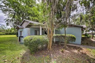Cute home w/ massage chair and wifi - Gainesville - 2