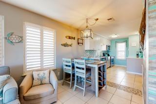 Poolside Villas 303 - Destin - 6