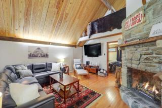 Deck, Fire Pit, and Grill Beech Mountain Chalet - Beech Mountain - 9