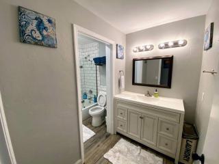 Cute downtown home by Depot Park - Gainesville - 1