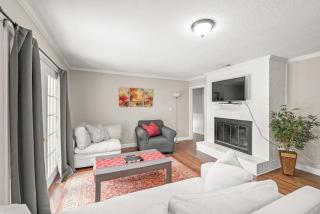 Centrally Located Ranch -15 mins to Airport/Uptown - Charlotte - 4