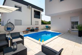 Family friendly apartments with a swimming pool Vir - 21760 - Vir - 5
