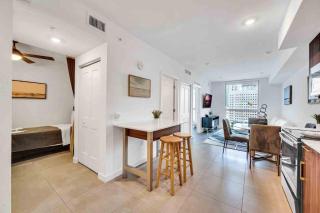 Stylish Unit in Downtown Miami With Free Parking - 3