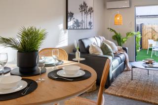 Garden City Getaway 2 bed with sofa bed 1 bath - 2