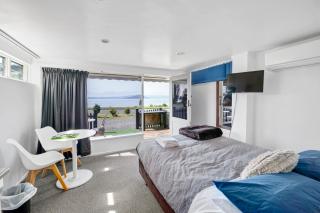 Lakeview Small Studio - 6